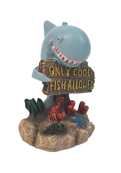 AQUA CARE AQUARIUM DÉCOR ORNAMENT SHARK W/SIGN 9.5CM